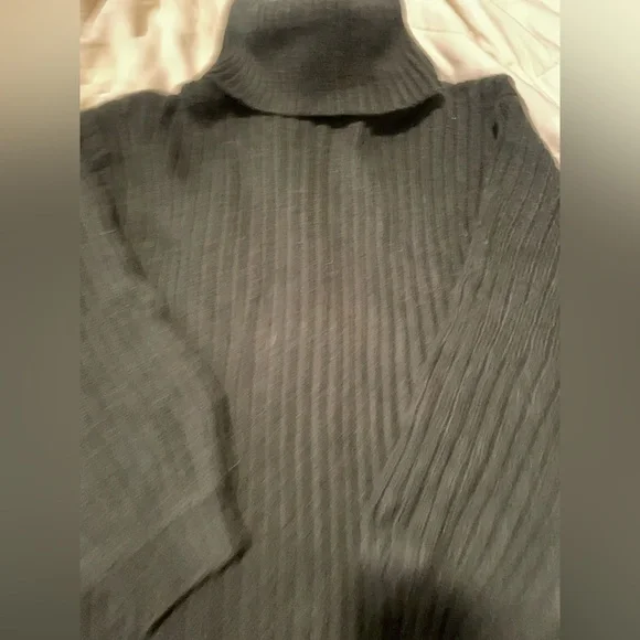 YIBOCK Turtleneck Loose Long Sleeve Pullover Sweater Dress - Picture 9 of 9